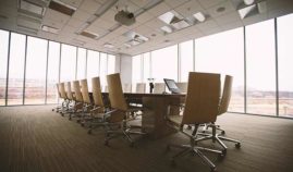 Me sinto travado na vida, 22 anos nunca trabalhei desabafos de problemas no emprego e trabalho